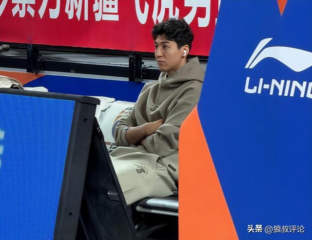 新疆男篮核心球员西尔扎提训练中意外受伤 将缺