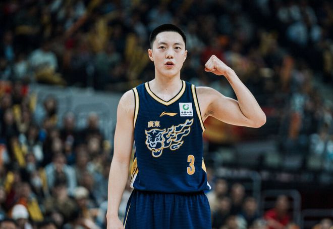 广东双外援联手轰69分横扫吉林 奎因29+7+7率队登