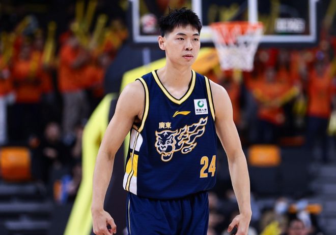 广东双外援联手轰69分横扫吉林 奎因29+7+7率队登