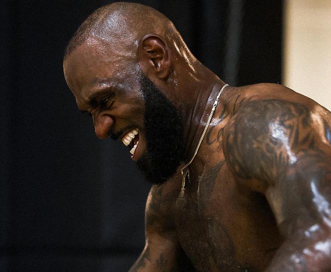 湖人季后赛备战受伤病影响 老詹带病出战迎战火