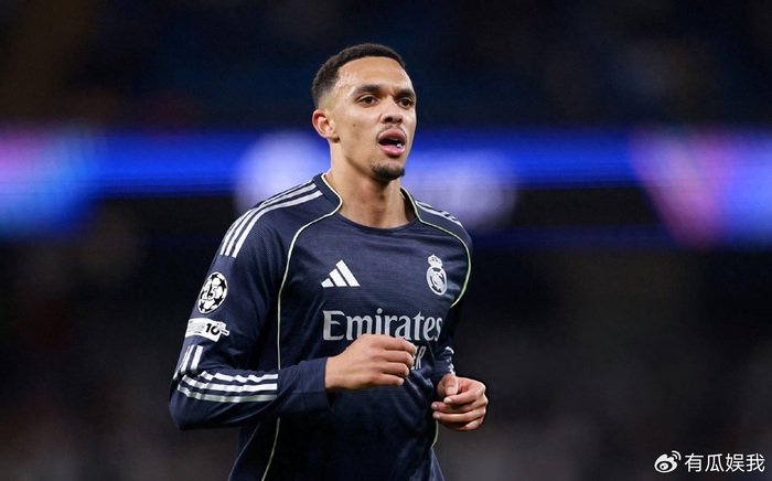 阿诺德无缘世界杯大名单 伤病与表现成关键因素