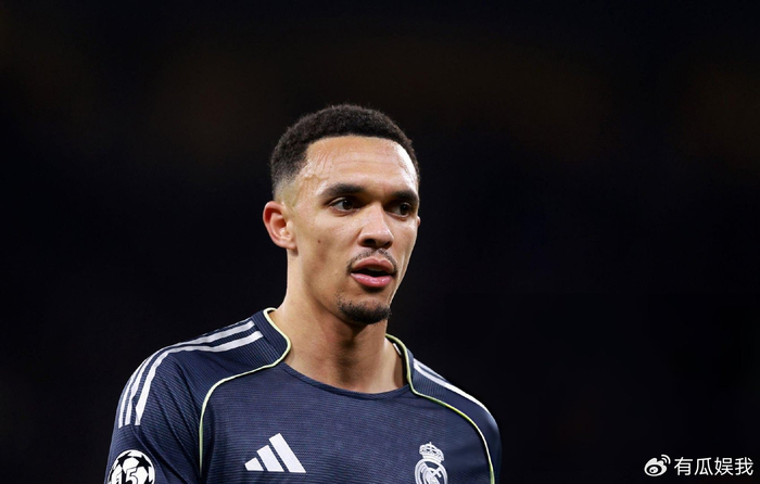 阿诺德无缘世界杯大名单 伤病与表现成关键因素